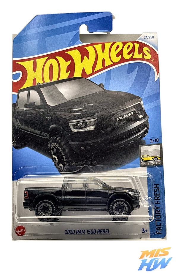 Hot Wheels 2020 Ram 1500 Rebel (Negra), en carta original
