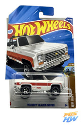 Hot Wheels '75 Chevy Blazer Custom, en carta original (foto 2)