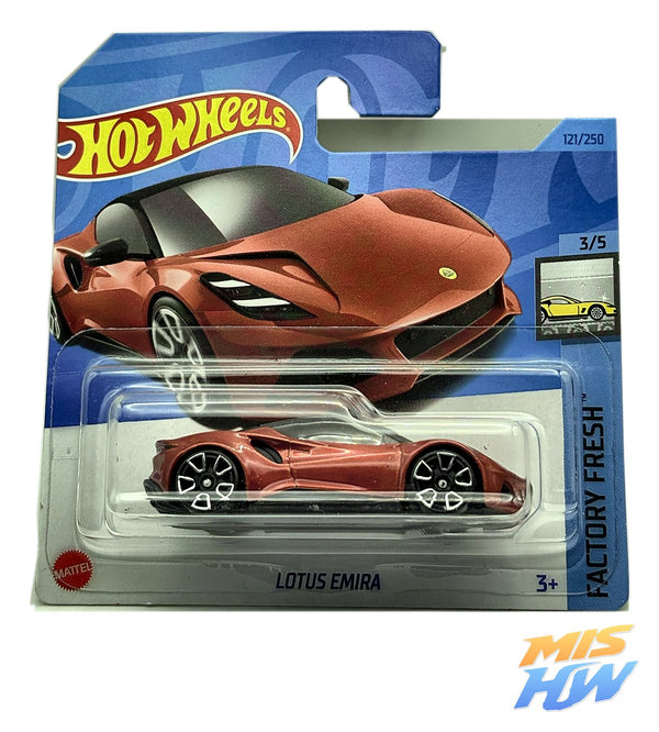 Hot Wheels Lotus Emira, en carta original