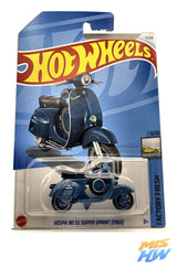 Hot Wheels Vespa 90 SS Super Sprint, en carta original (foto 1)